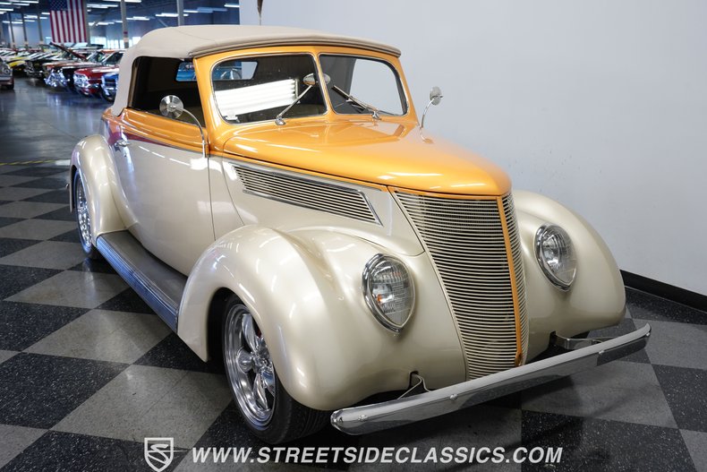1937 Ford Cabriolet 14