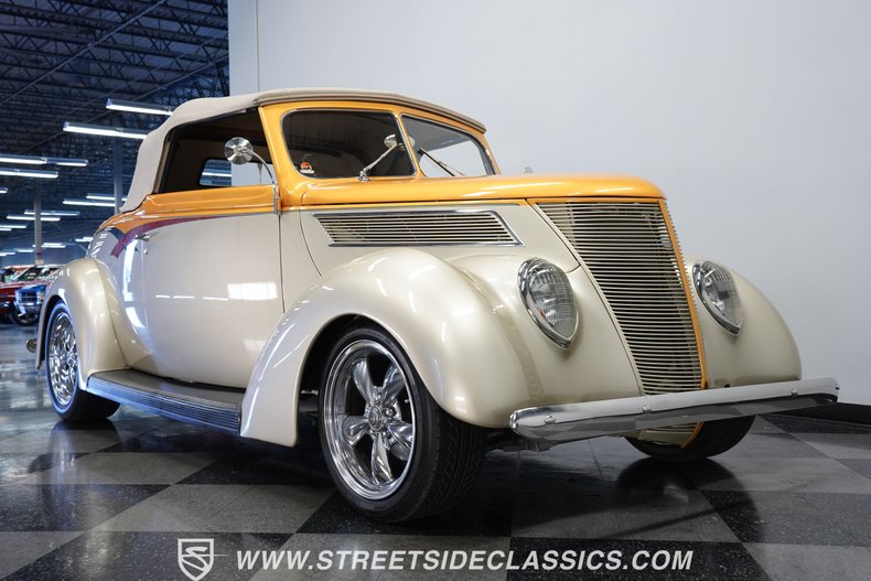 1937 Ford Cabriolet 29