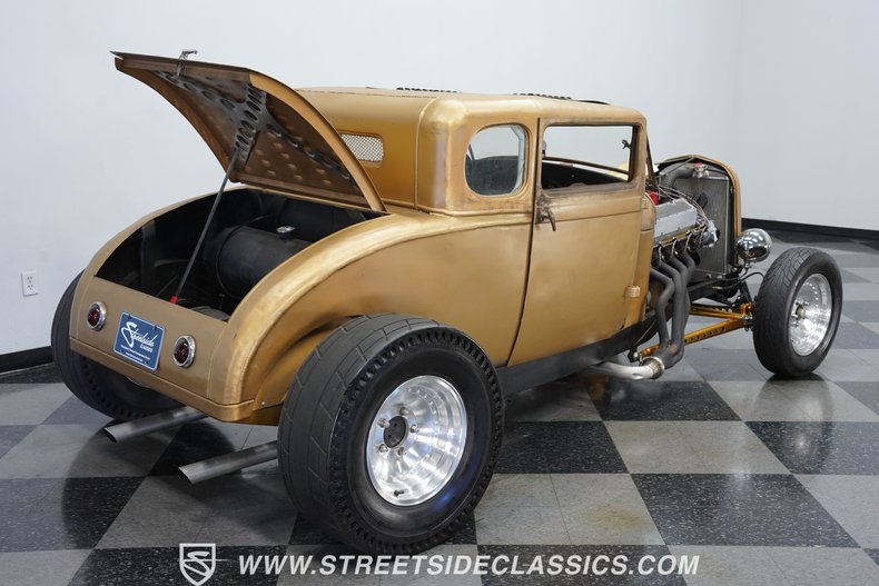 1928 Ford 5-Window 46