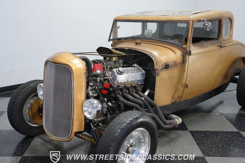 1928 Ford 5-Window 30