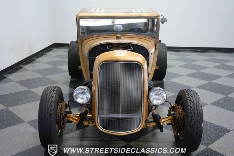 1928 Ford 5-Window 15