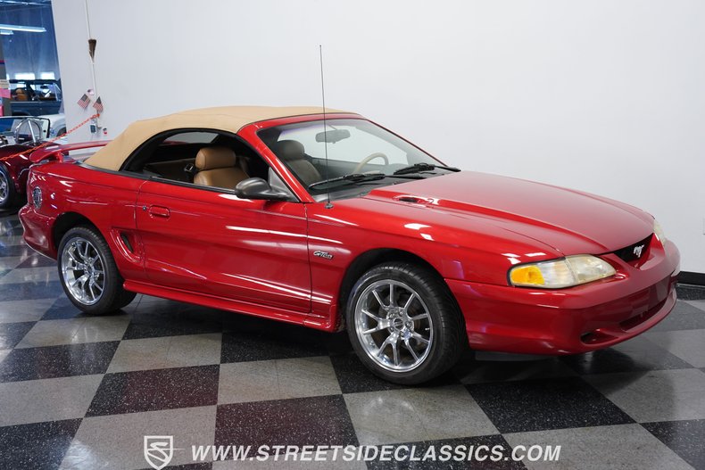 1996 Ford Mustang 13