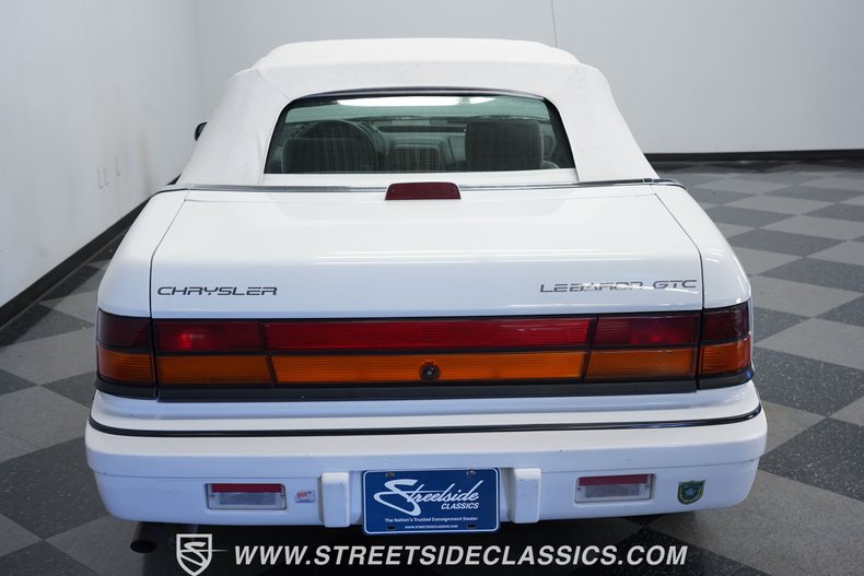 1994 Chrysler LeBaron 8
