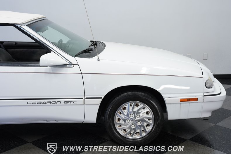 1994 Chrysler LeBaron 28