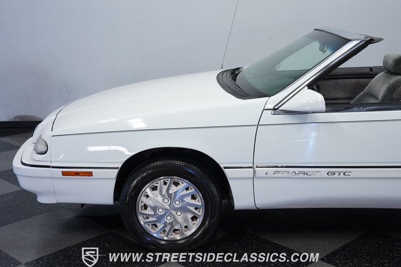 1994 Chrysler LeBaron 21