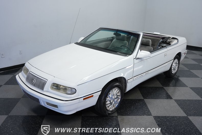 1994 Chrysler LeBaron 18