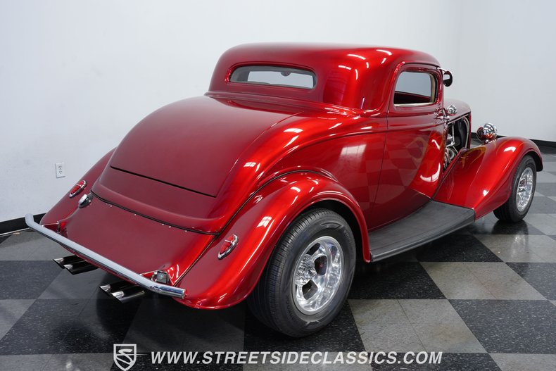 1934 Ford 3-Window 10