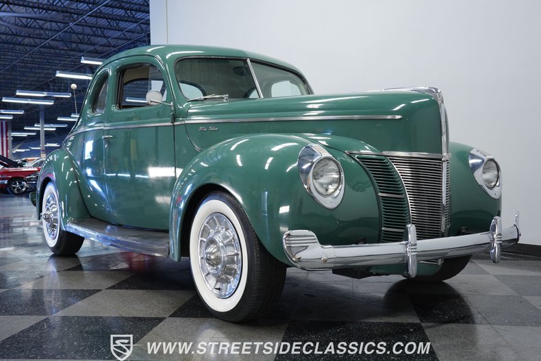 1940 Ford Deluxe 29