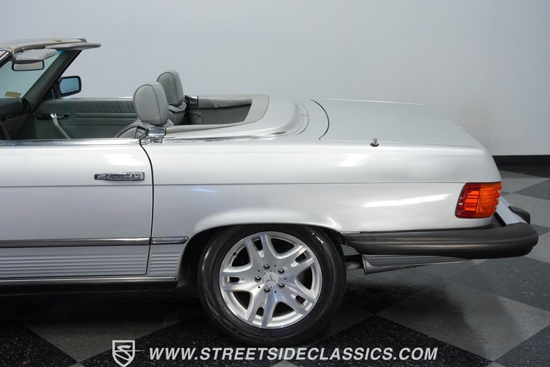 1984 Mercedes-Benz 380SL  22