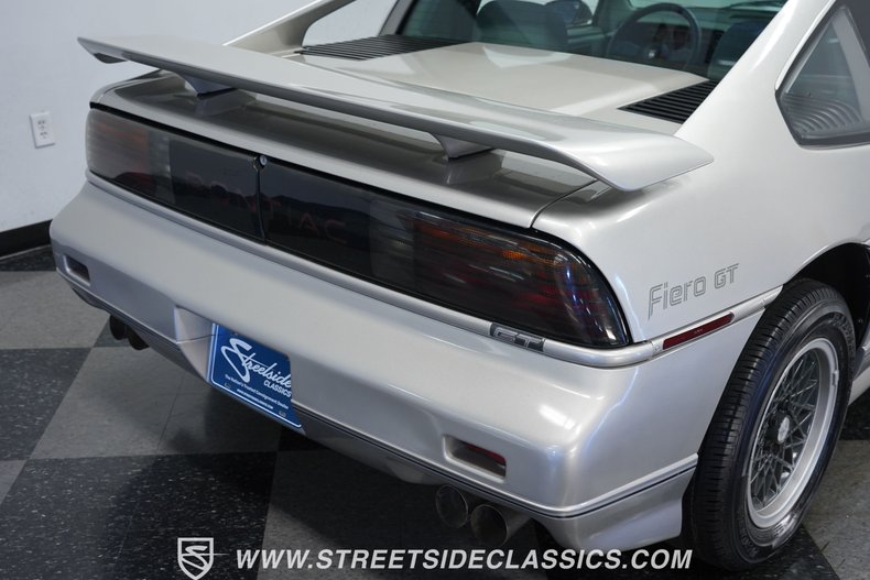 1987 Pontiac Fiero GT 25