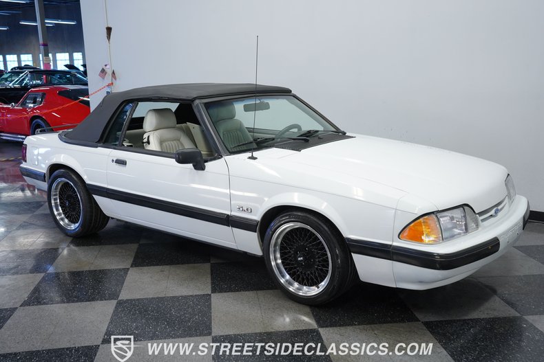 1988 Ford Mustang 13