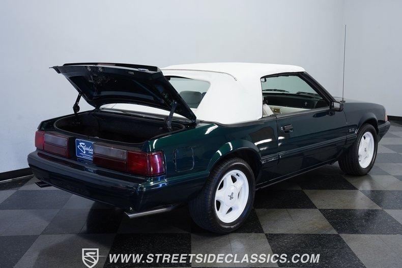 1990 Ford Mustang 49