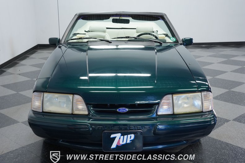 1990 Ford Mustang Convertible 7 UP Edition 15