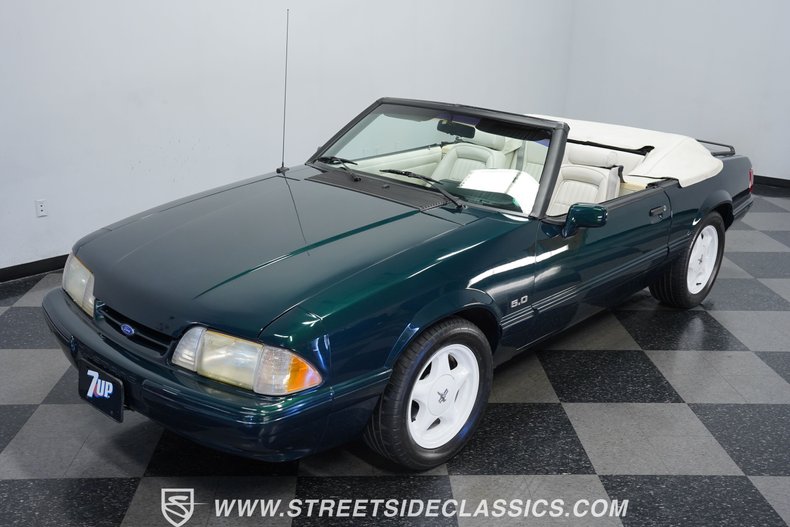 1990 Ford Mustang Convertible 7 UP Edition 18