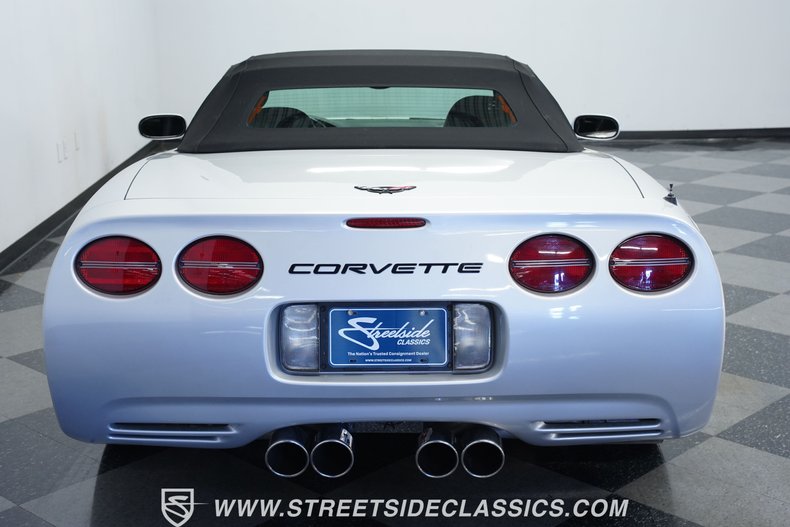 2001 Chevrolet Corvette 8