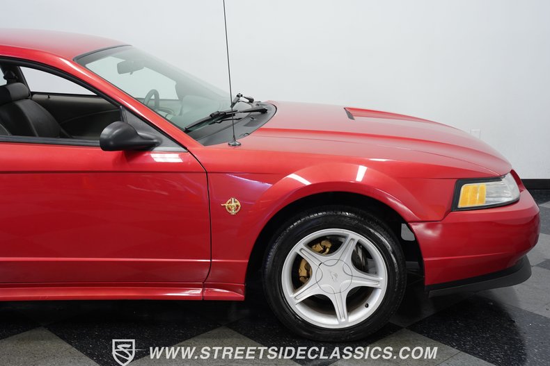 1999 Ford Mustang GT 28