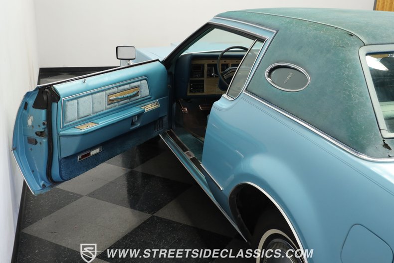 1975 Lincoln Continental Mark IV 33