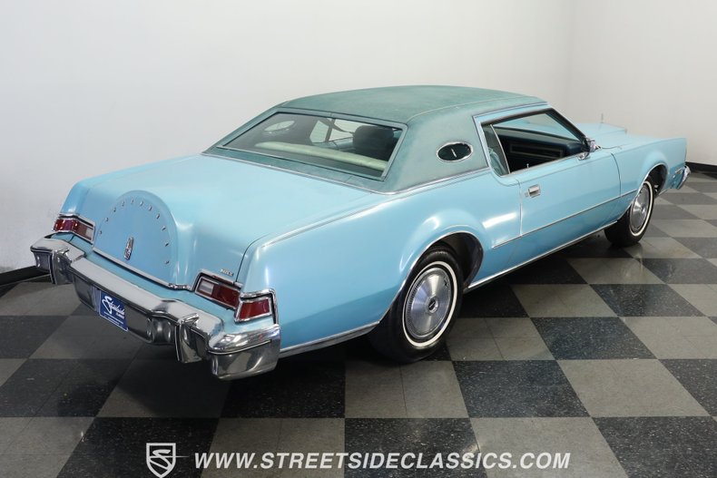 1975 Lincoln Continental Mark IV 24