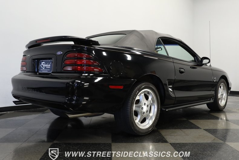 1995 Ford Mustang Cobra SVT Convertible 25