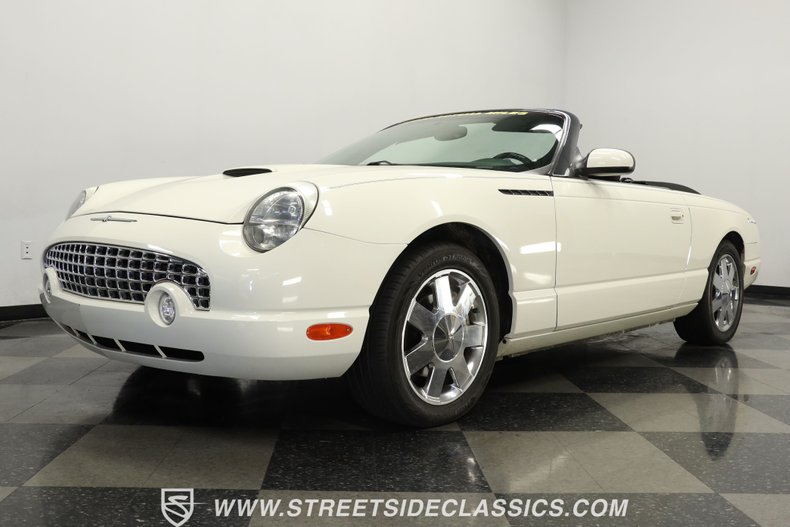 2002 Ford Thunderbird  20