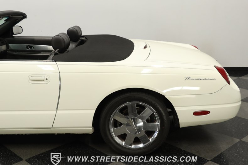 2002 Ford Thunderbird  23