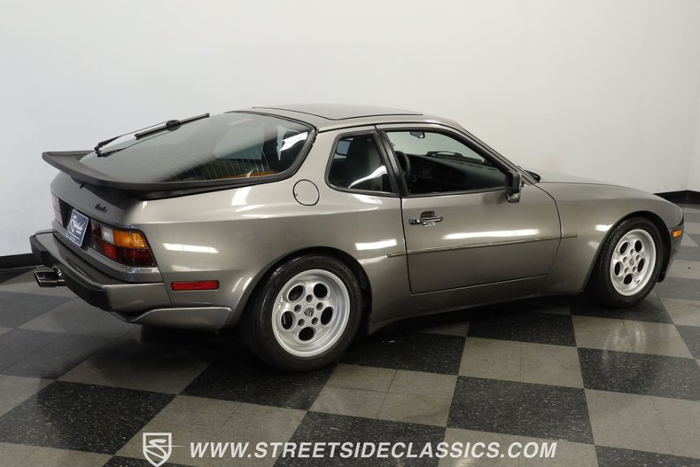 1986 Porsche 944 Turbo 12