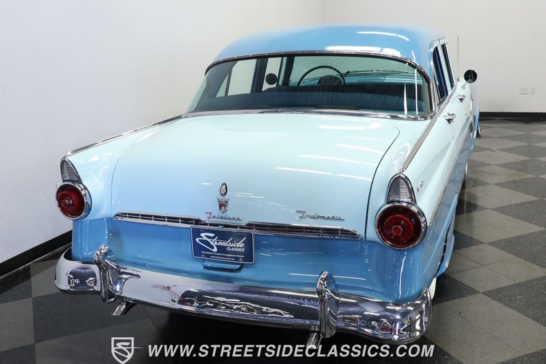 1955 Ford Fairlane Town Sedan 9