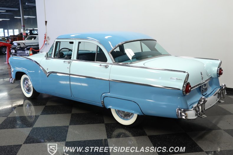 1955 Ford Fairlane Town Sedan 6