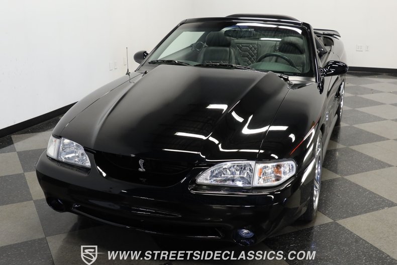 1995 Ford Mustang GT Convertible 16