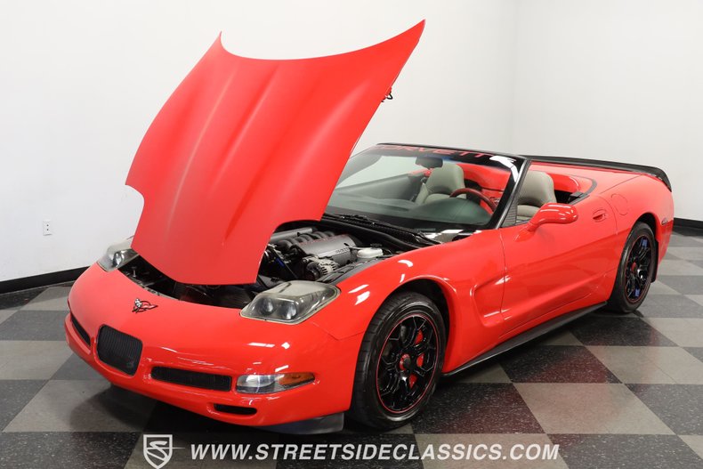 2004 Chevrolet Corvette Convertible 29