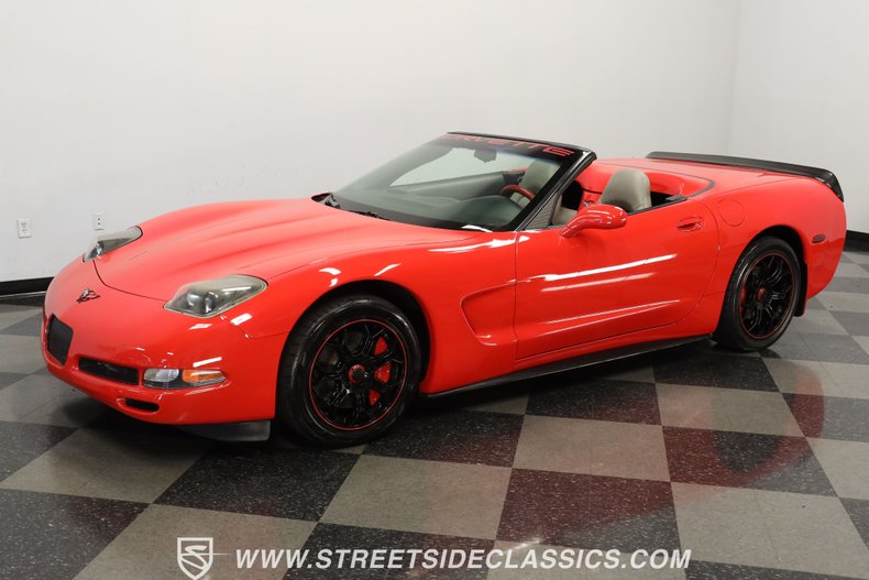 2004 Chevrolet Corvette Convertible 5