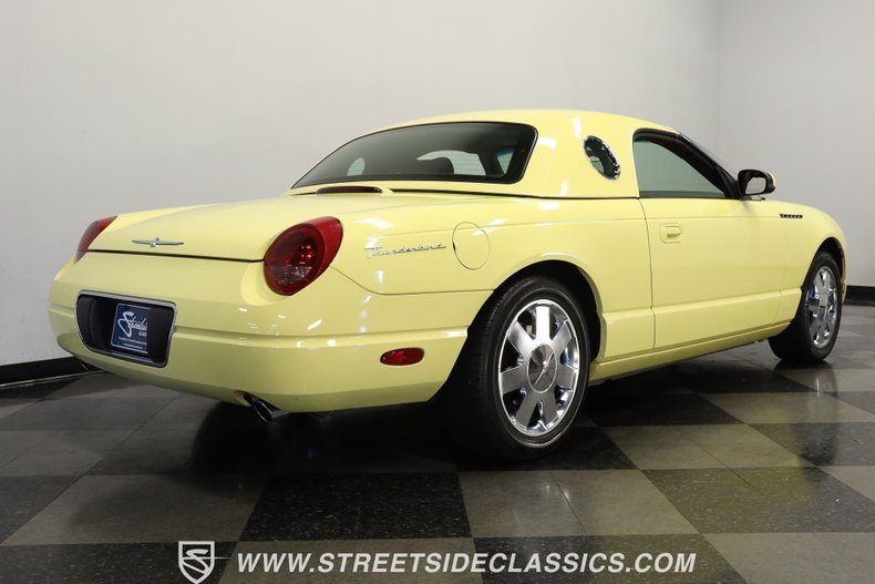 2002 Ford Thunderbird Convertible 26