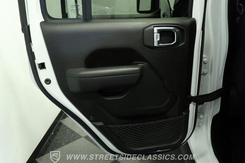 For Sale 2022 Jeep Gladiator Stock# 5954-TPA Fullscreen Grid Image 34