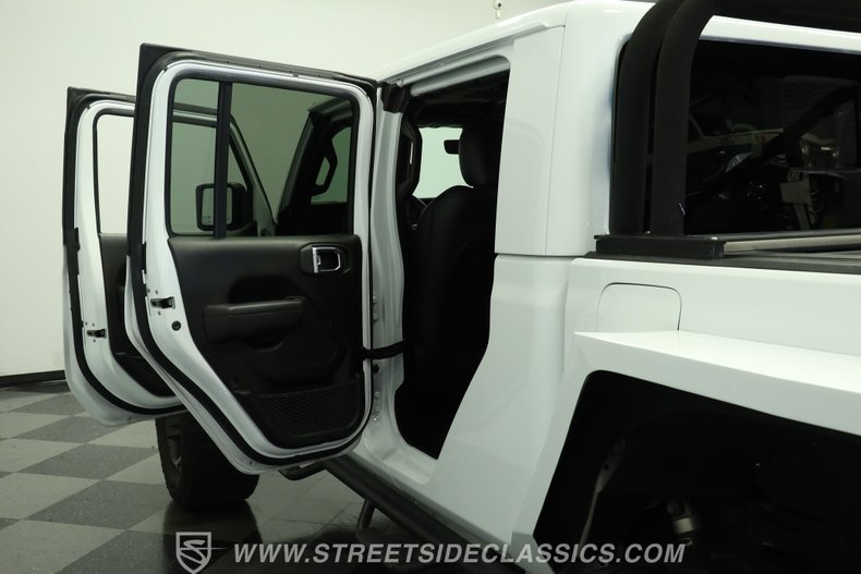 For Sale 2022 Jeep Gladiator Stock# 5954-TPA Fullscreen Grid Image 33
