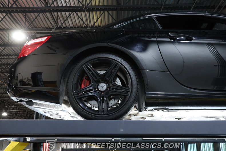 2014 Mercedes-Benz SL 63 AMG 64