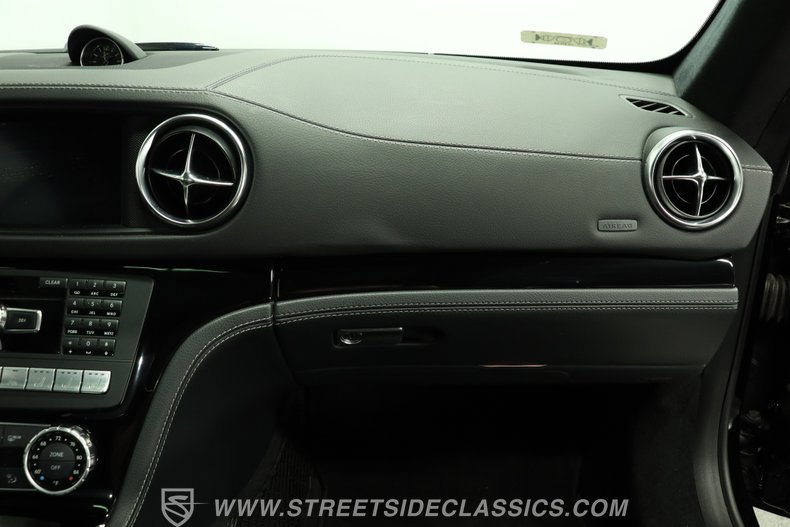 2014 Mercedes-Benz SL 63 AMG 47