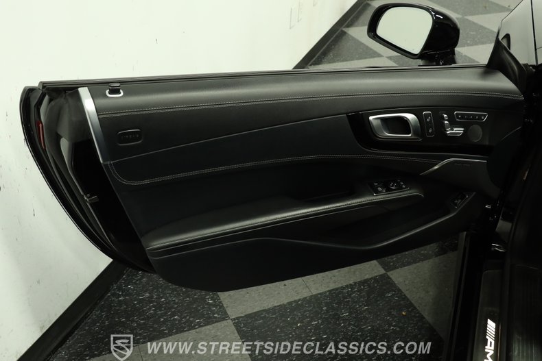 2014 Mercedes-Benz SL 63 AMG 34