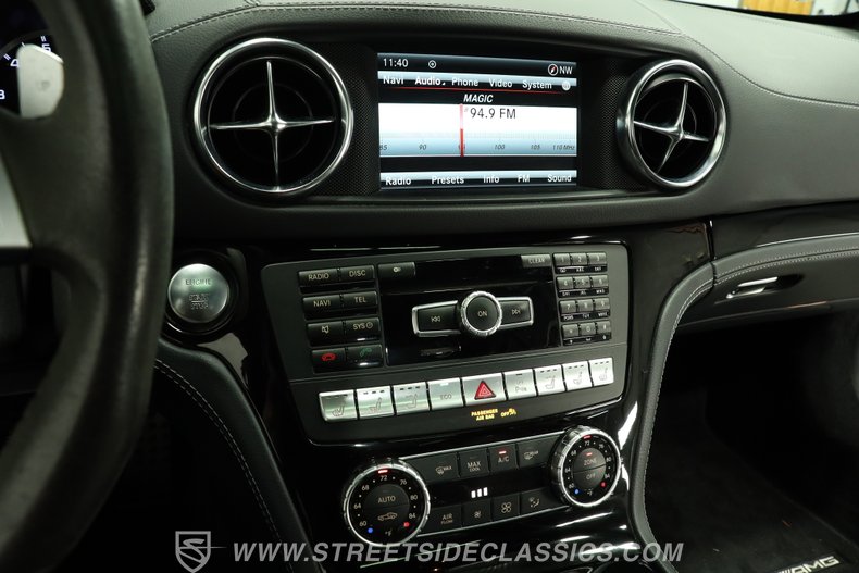 2014 Mercedes-Benz SL 63 AMG 39