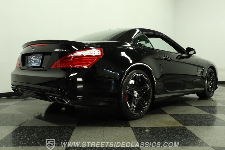 2014 Mercedes-Benz SL 63 AMG 26