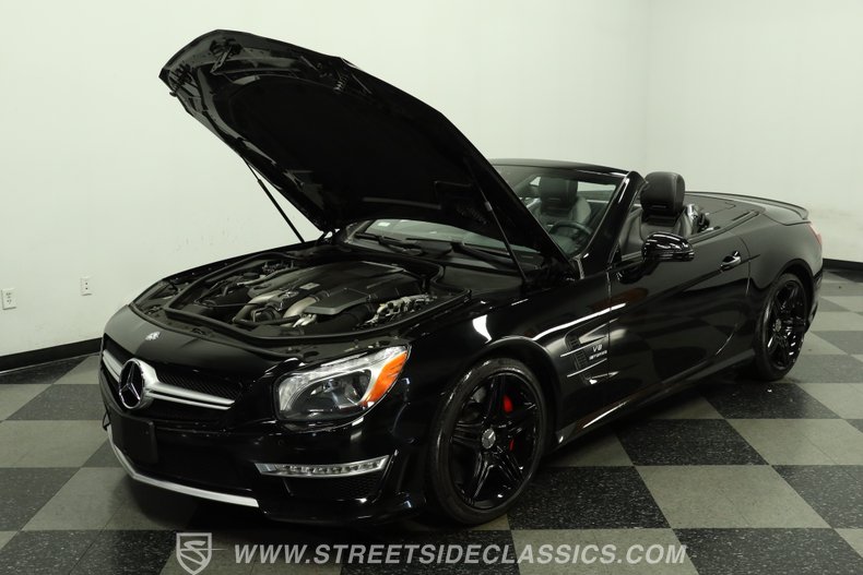 2014 Mercedes-Benz SL 63 AMG 30