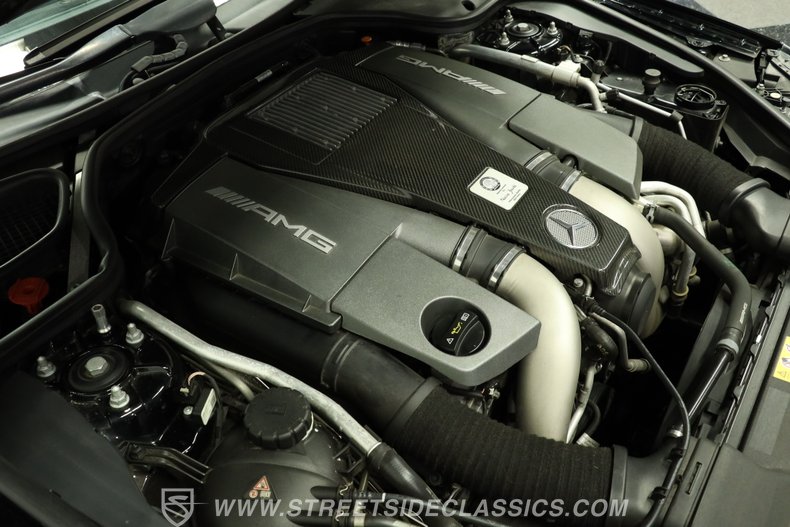 2014 Mercedes-Benz SL 63 AMG 32