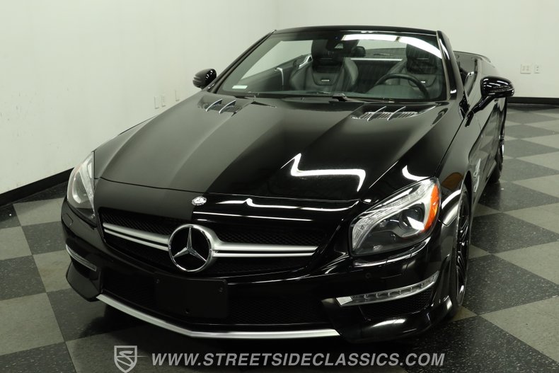 2014 Mercedes-Benz SL 63 AMG 17