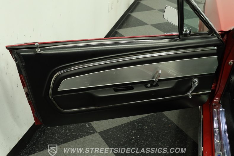 1967 Ford Mustang 34