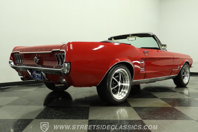1967 Ford Mustang 26