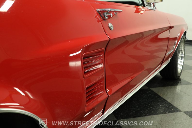 1967 Ford Mustang 27
