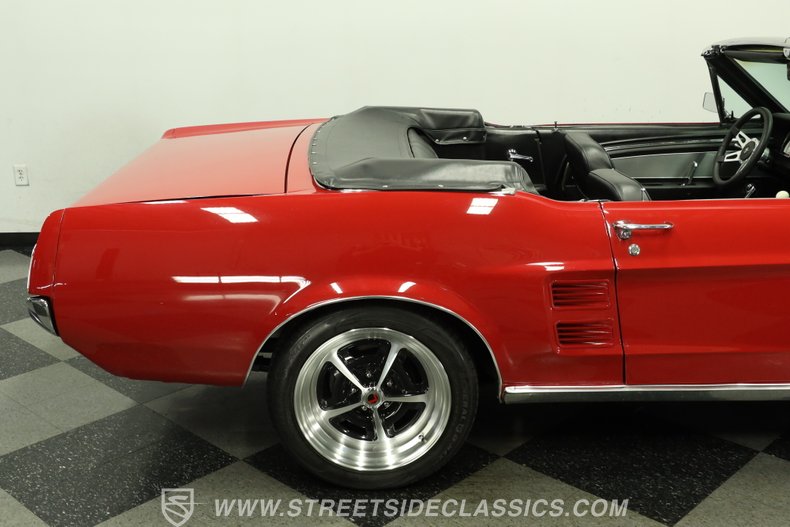 1967 Ford Mustang 28