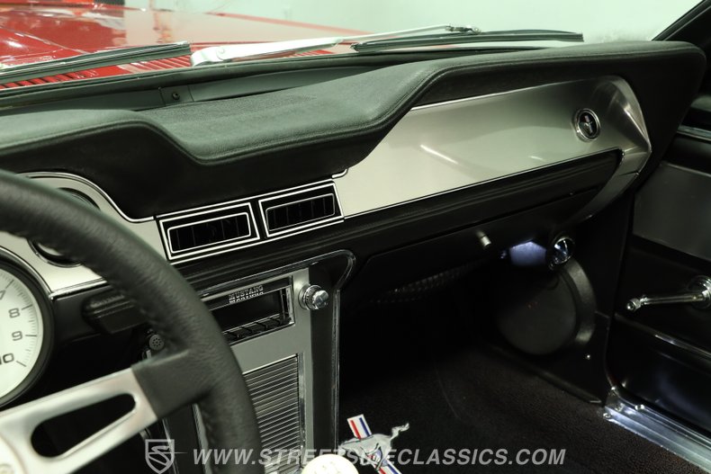 1967 Ford Mustang 41