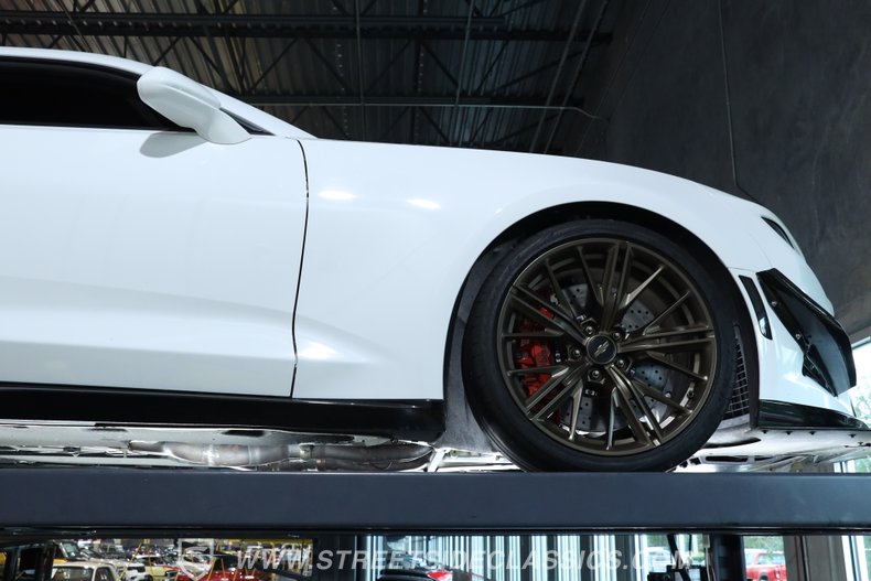 2018 Chevrolet Camaro 68
