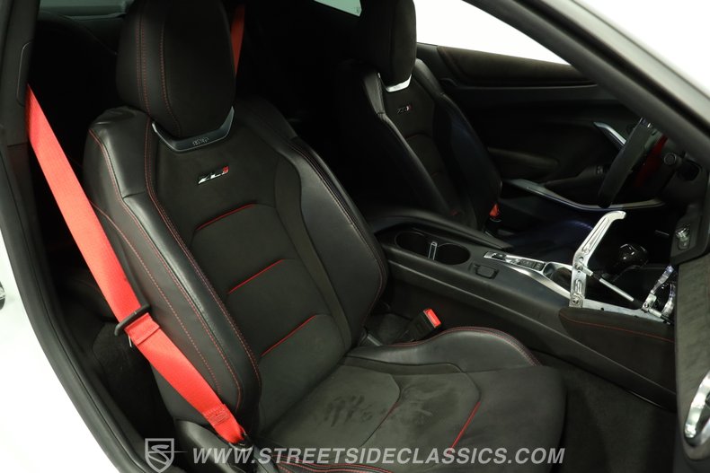 2018 Chevrolet Camaro 45