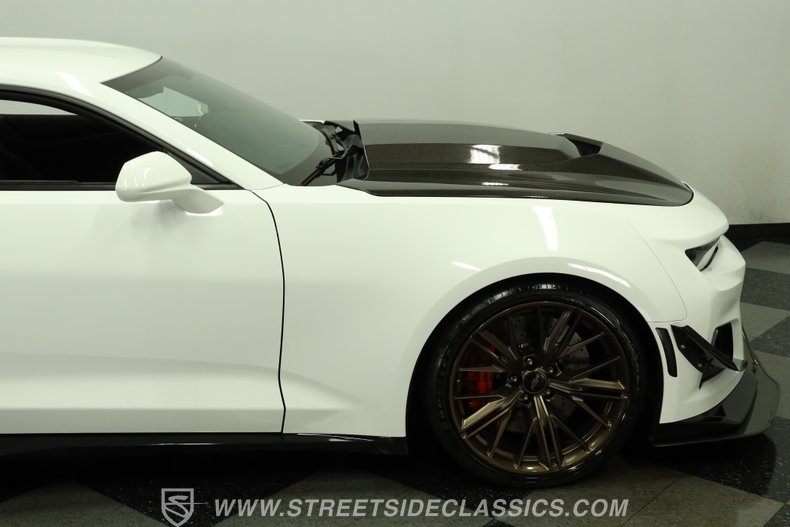 2018 Chevrolet Camaro 29
